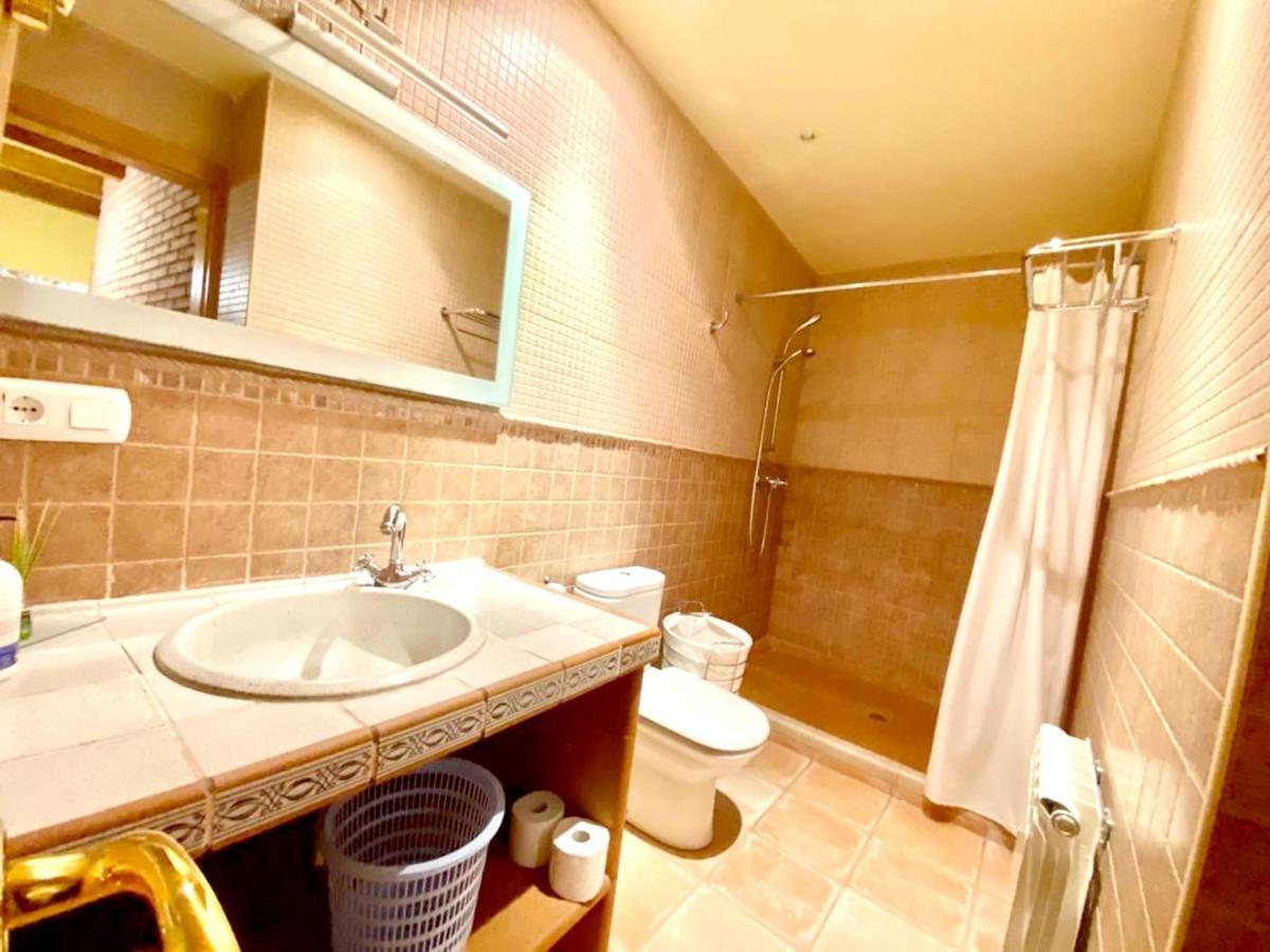 Spacious House In Ogassa With Terrace And Bbq エクステリア 写真