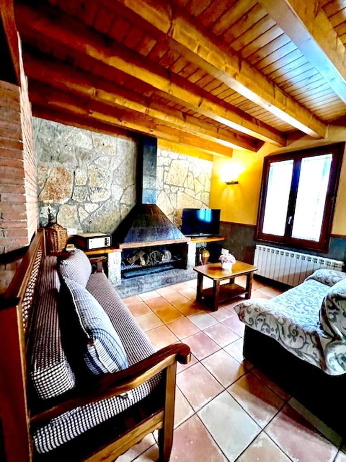 Spacious House In Ogassa With Terrace And Bbq エクステリア 写真