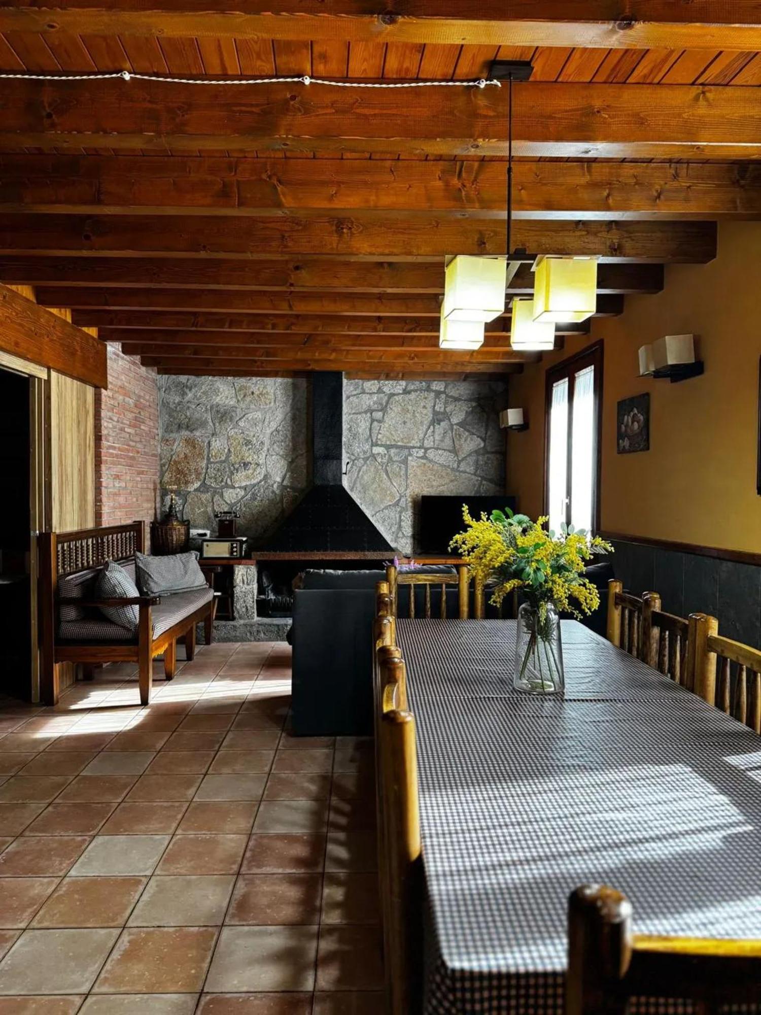 Spacious House In Ogassa With Terrace And Bbq エクステリア 写真